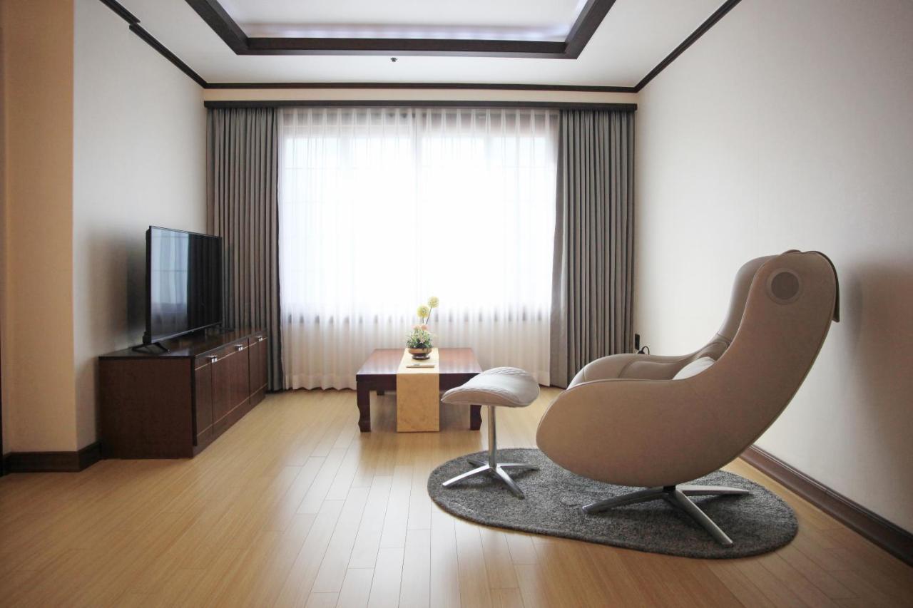 Ramada By Wyndham Suanbo Hotel Чунгджу Екстериор снимка
